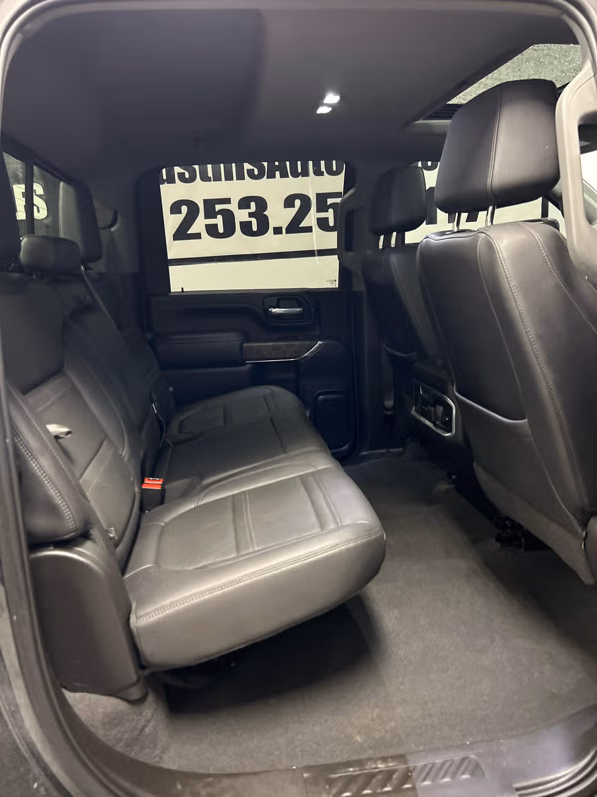 2021 GMC Sierra 3500HD Denali Image 12