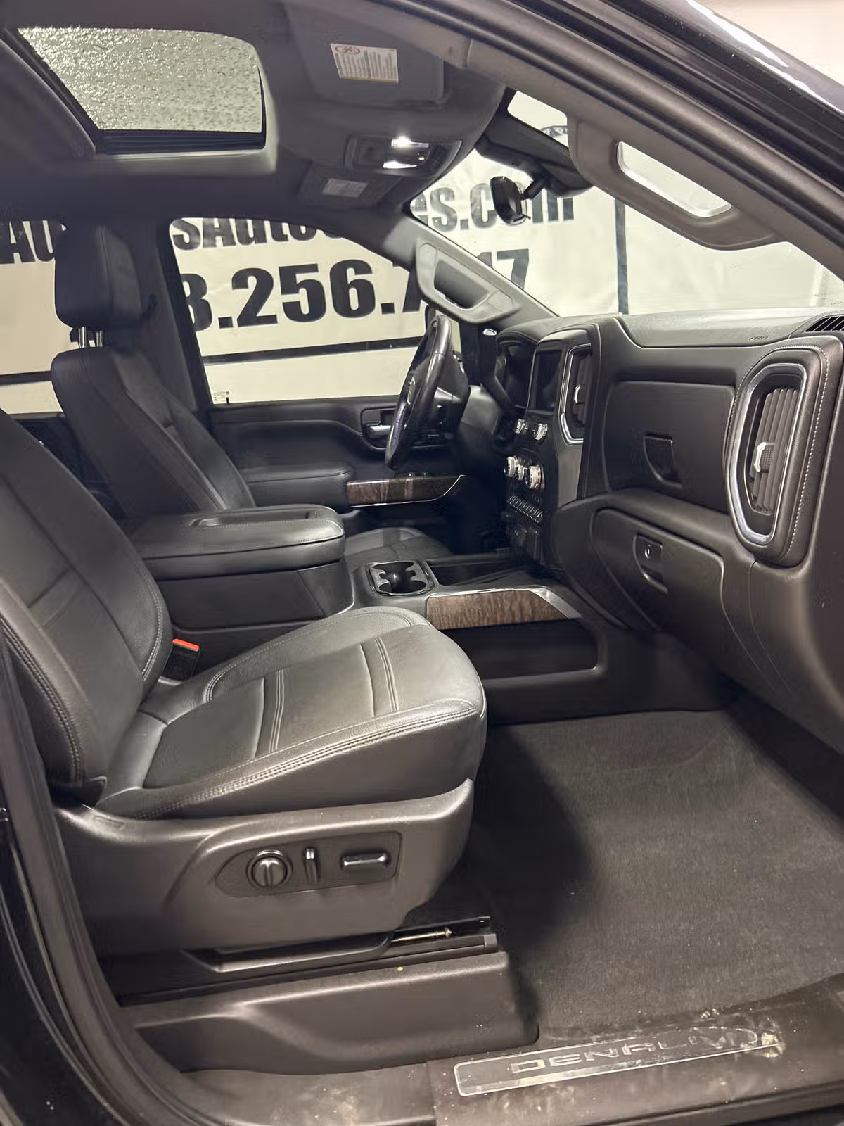 2021 GMC Sierra 3500HD Denali Image 13