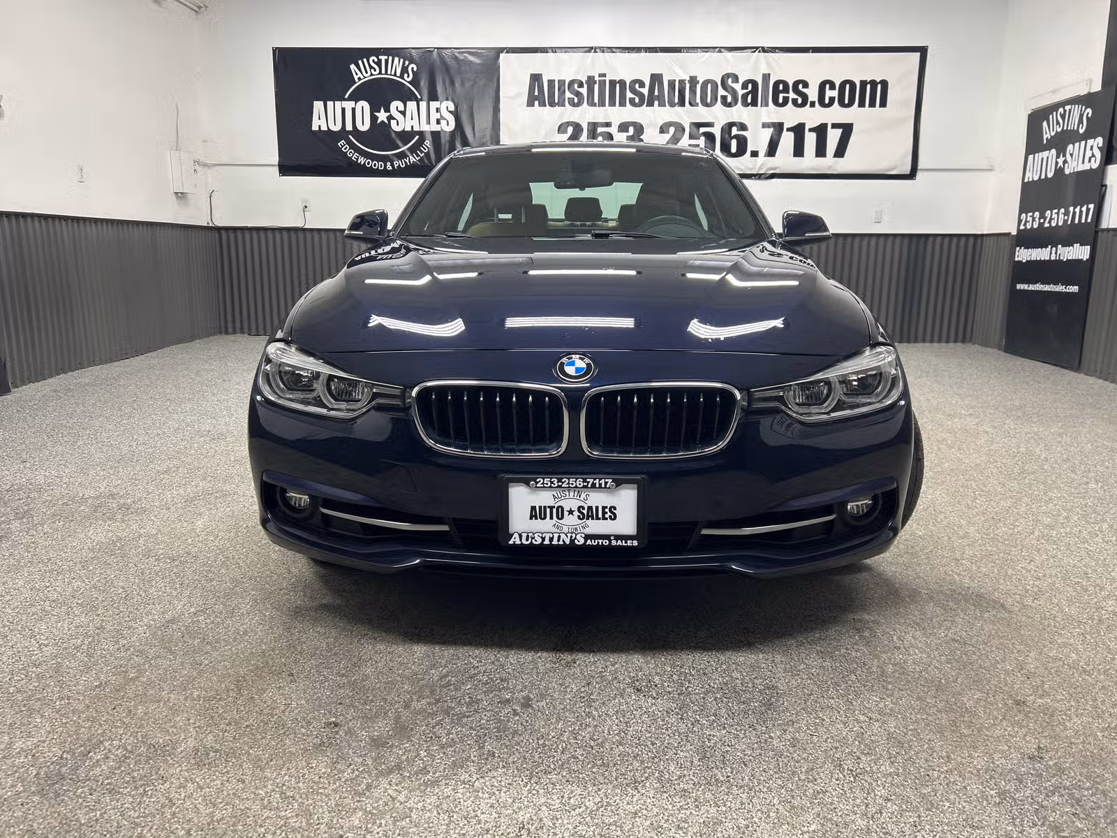 2017 BMW 3 Series 330i xDrive Upper Image 2