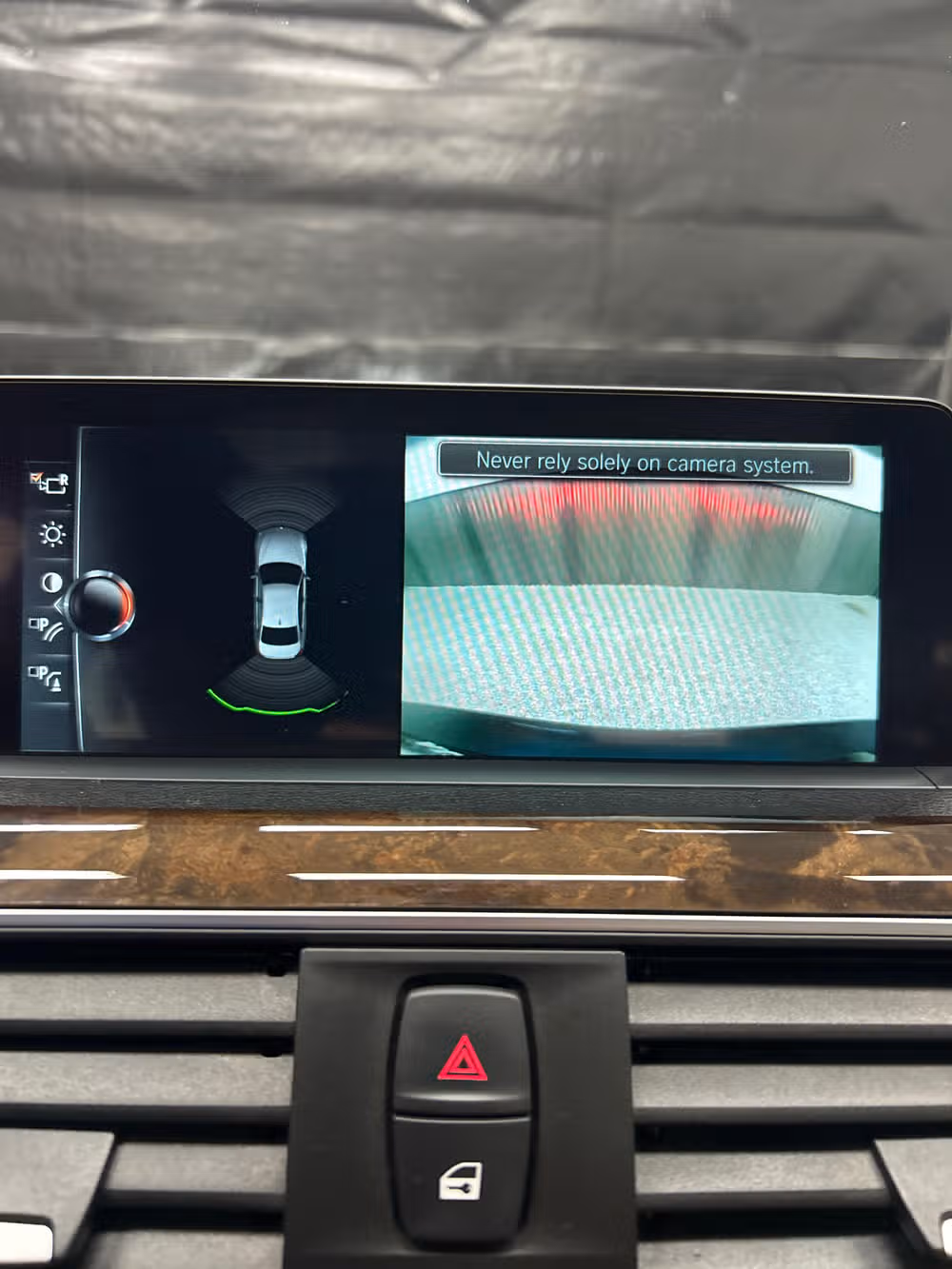 2017 BMW 3 Series 330i xDrive Image 16
