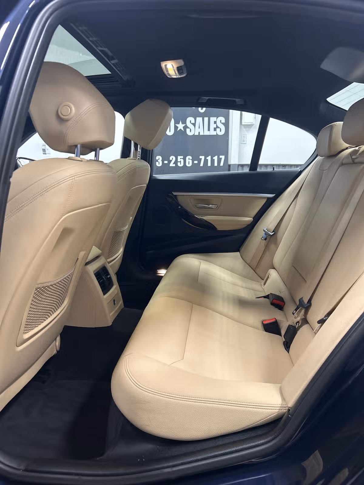 2017 BMW 3 Series 330i xDrive Image 10