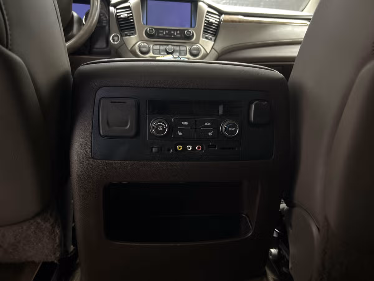 2015 GMC Yukon XL Denali Image 11