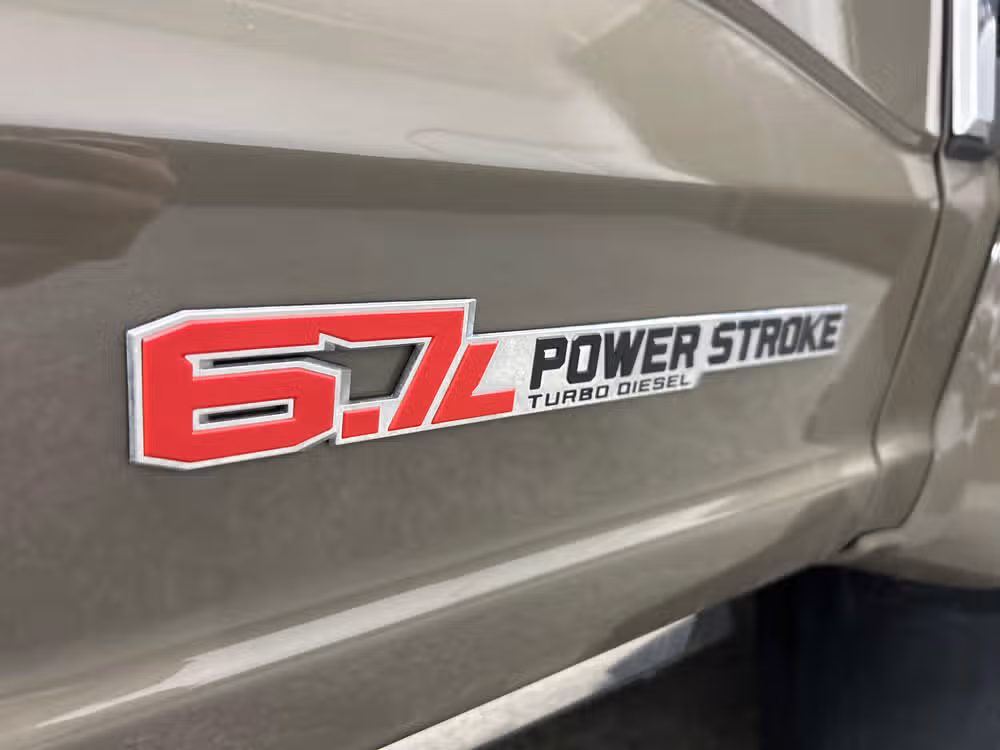 2026 Ford F-450 Super Duty Platinum Image 9