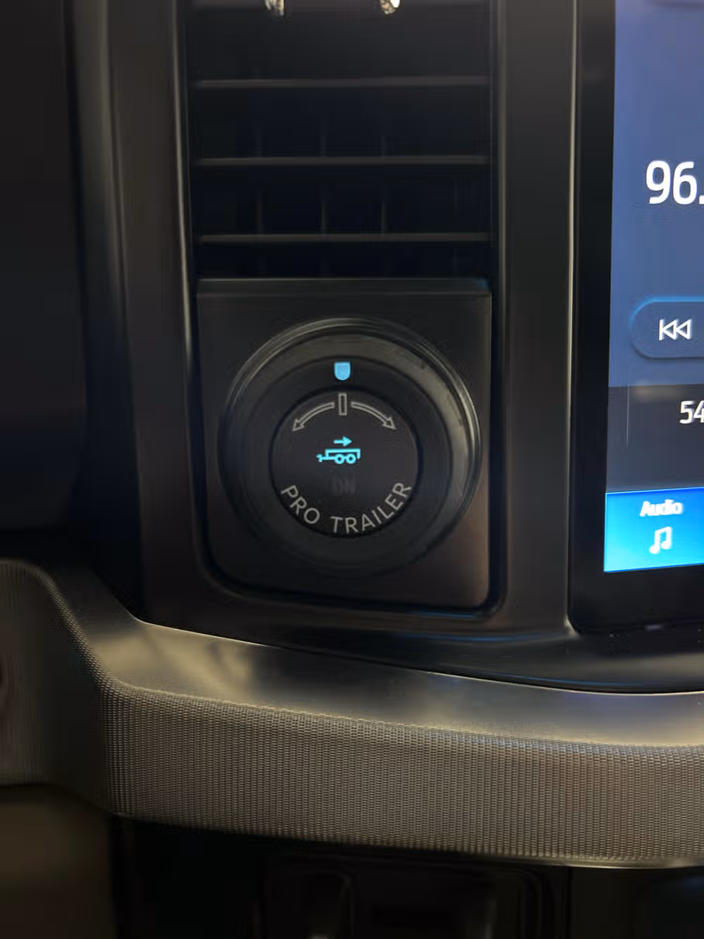 2026 Ford F-450 Super Duty Platinum Image 21