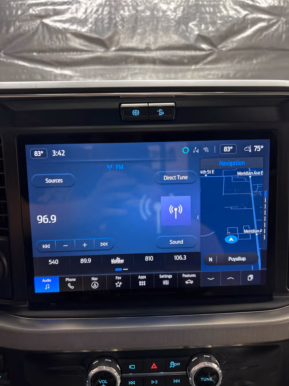 2026 Ford F-450 Super Duty Platinum Image 23