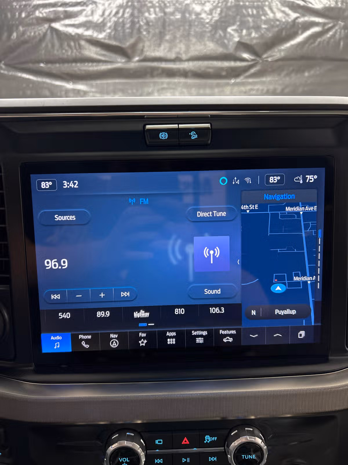 2026 Ford F-450 Super Duty Platinum Image 23