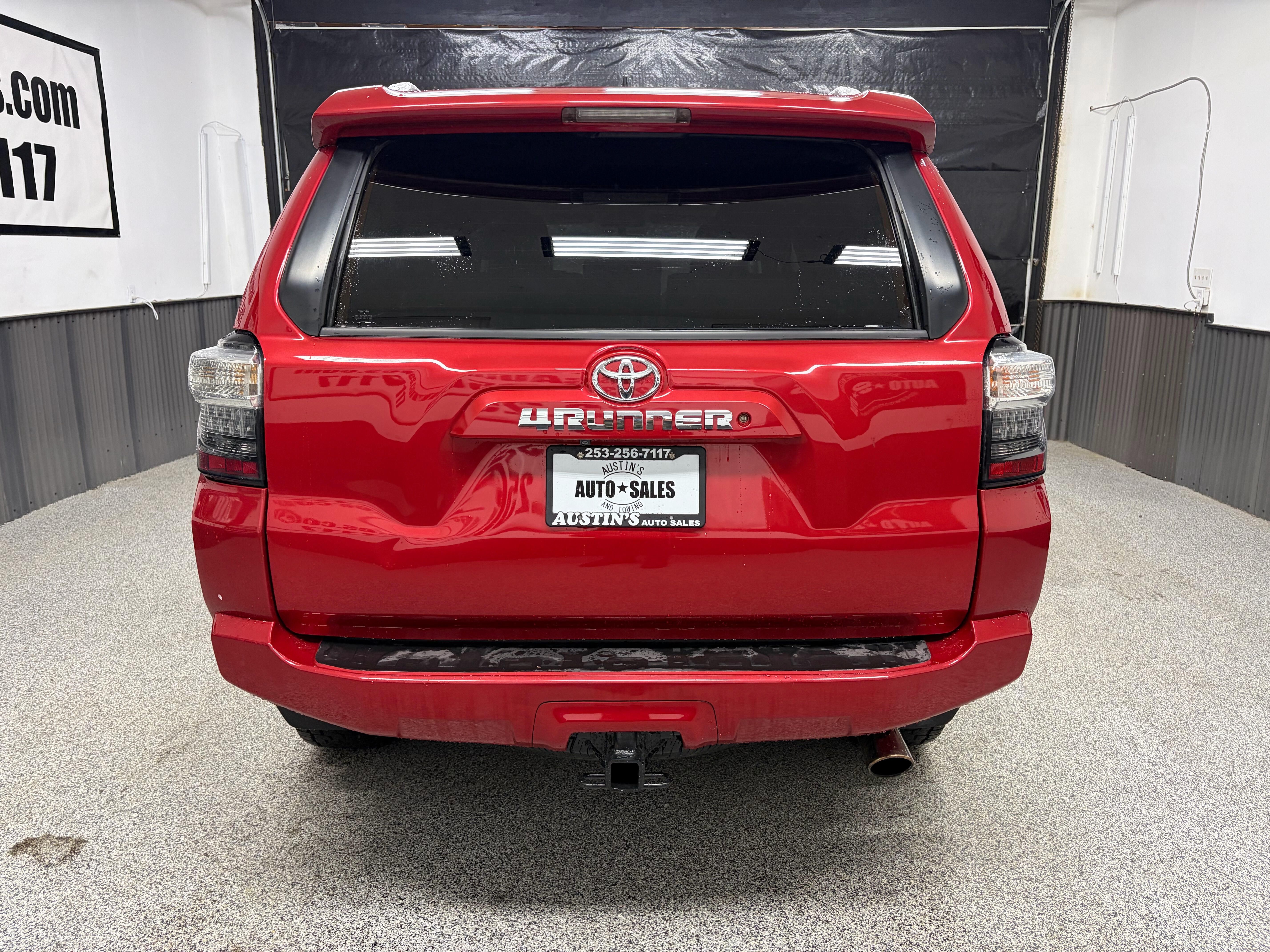 View vehicle photo 4