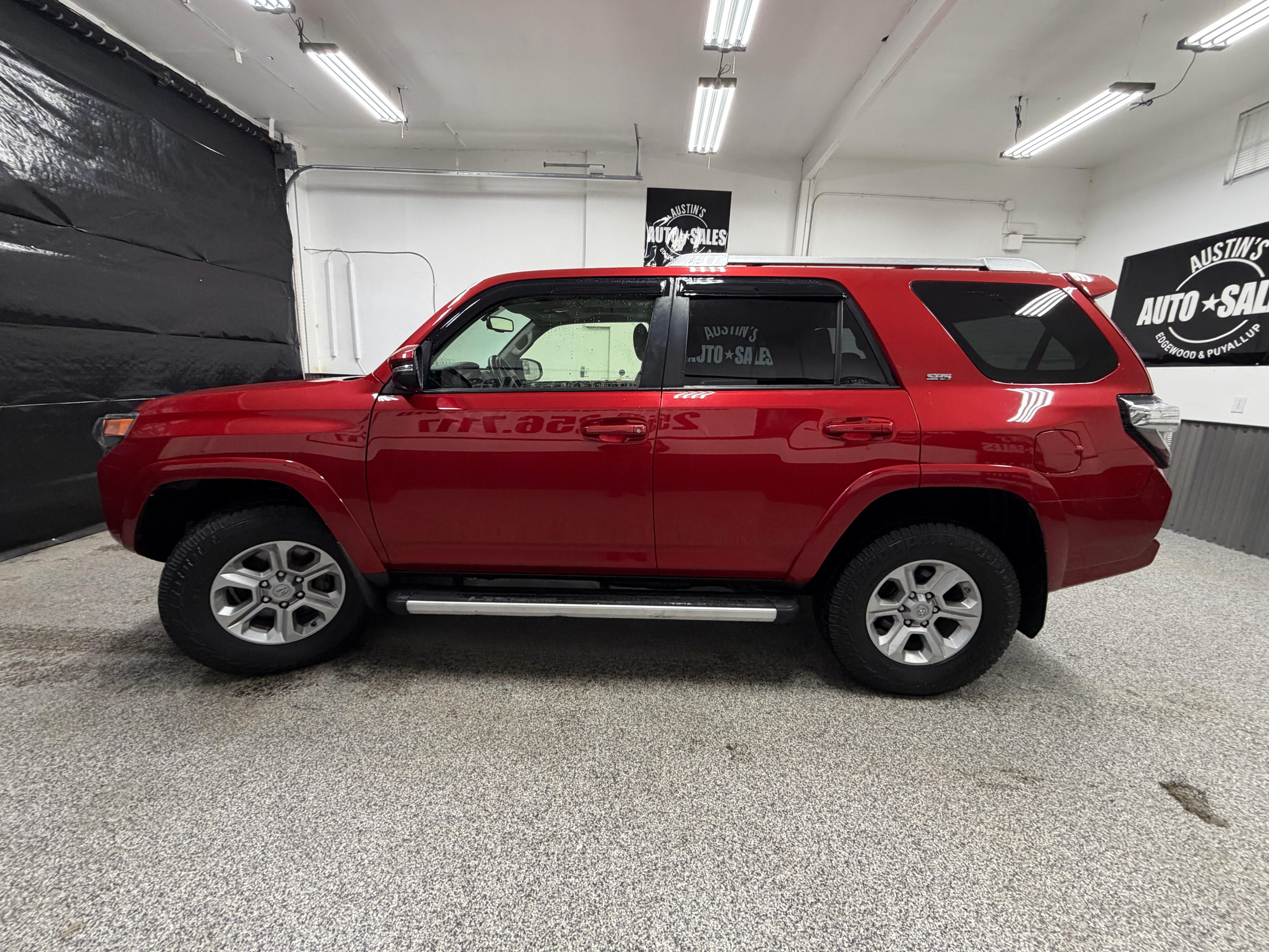 View vehicle photo 7