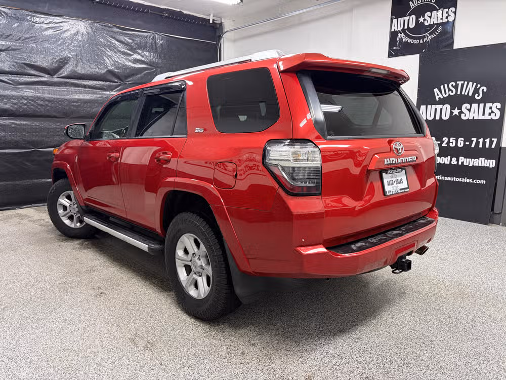 2016 Toyota 4Runner SR5 Premium Image 8