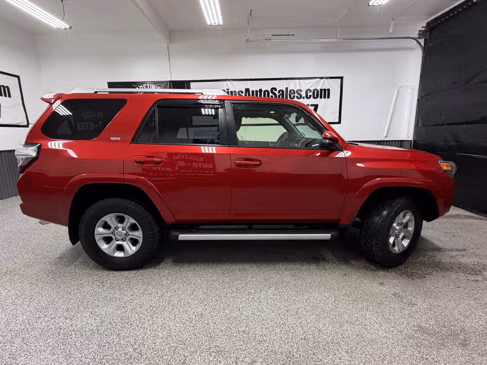 2016 Toyota 4Runner SR5 Premium Image 2
