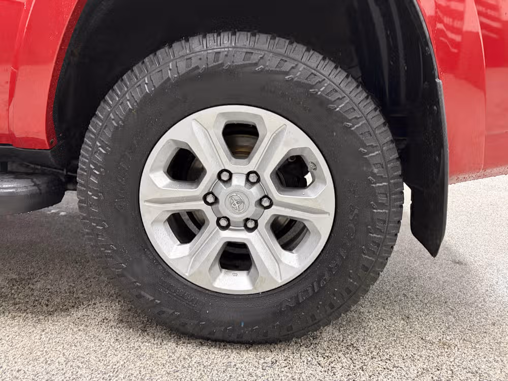2016 Toyota 4Runner SR5 Premium Image 9
