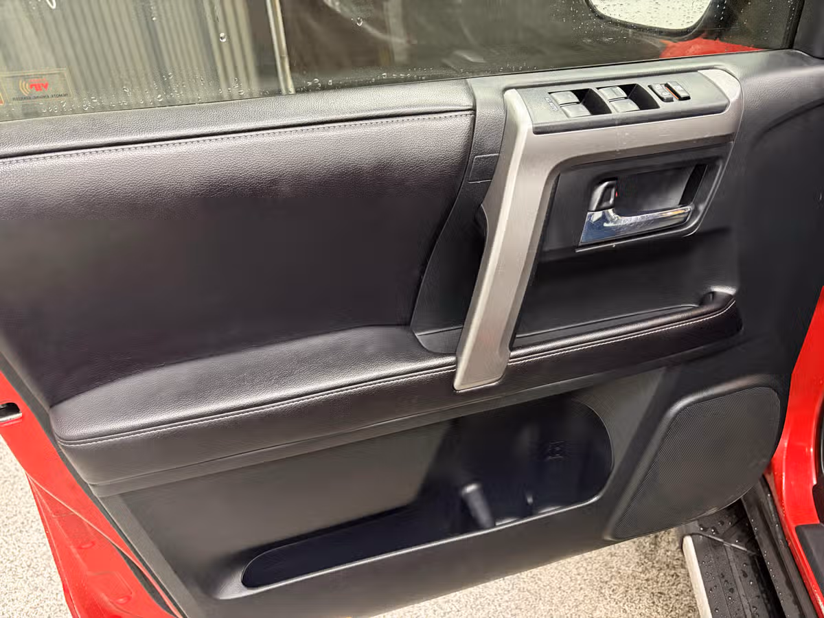 2016 Toyota 4Runner SR5 Premium Image 18