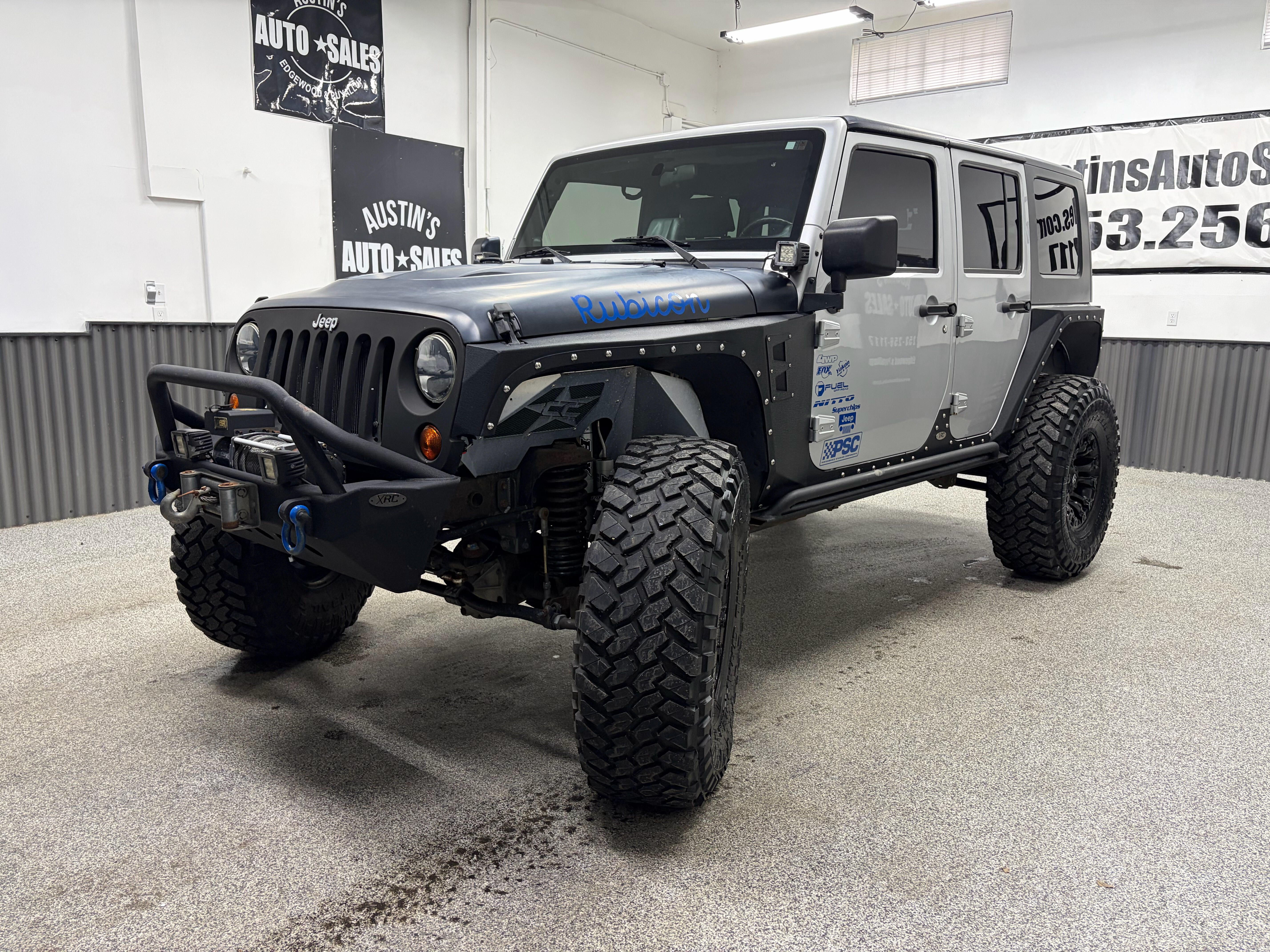 View vehicle photo 6