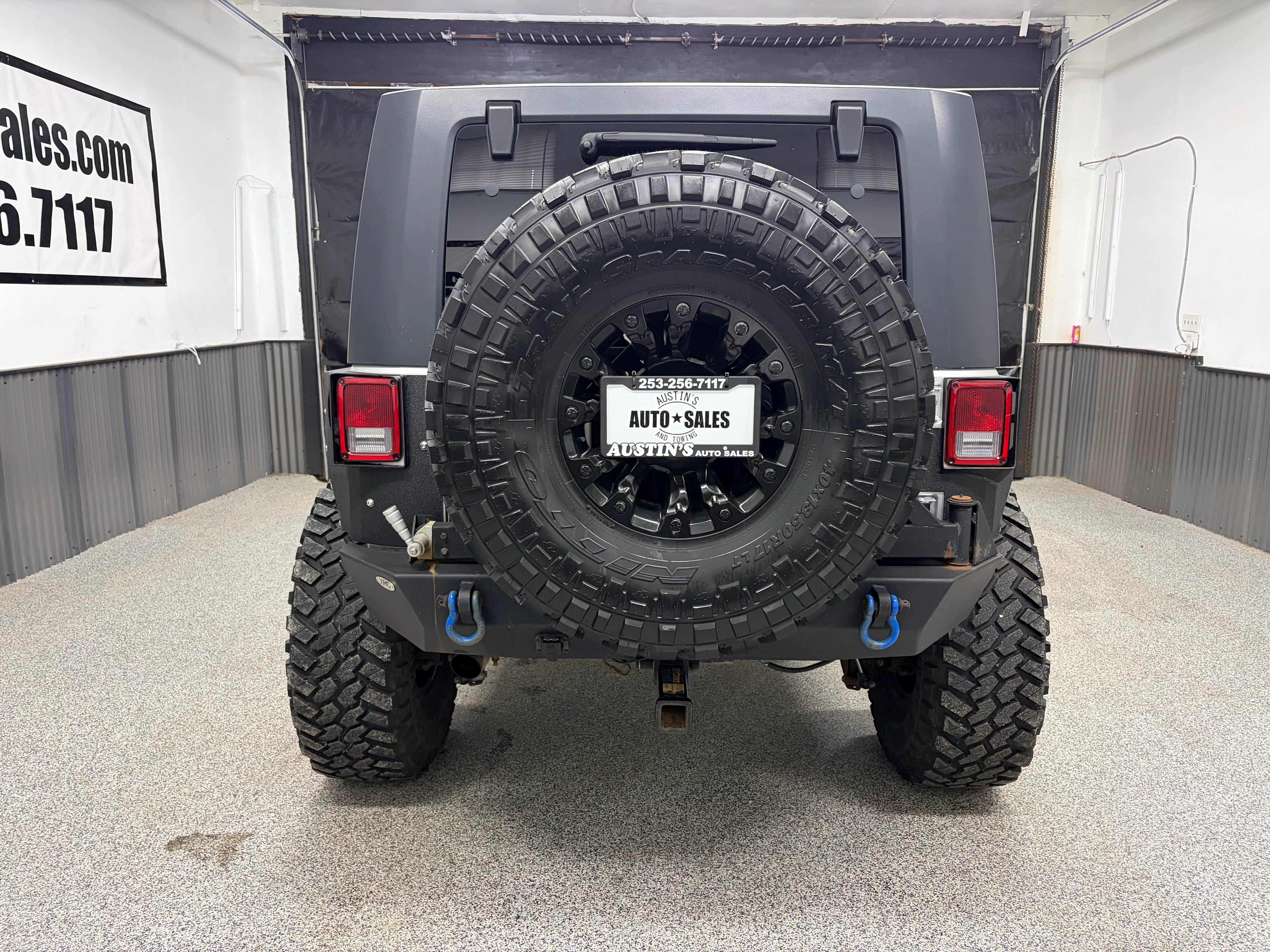 View vehicle photo 4