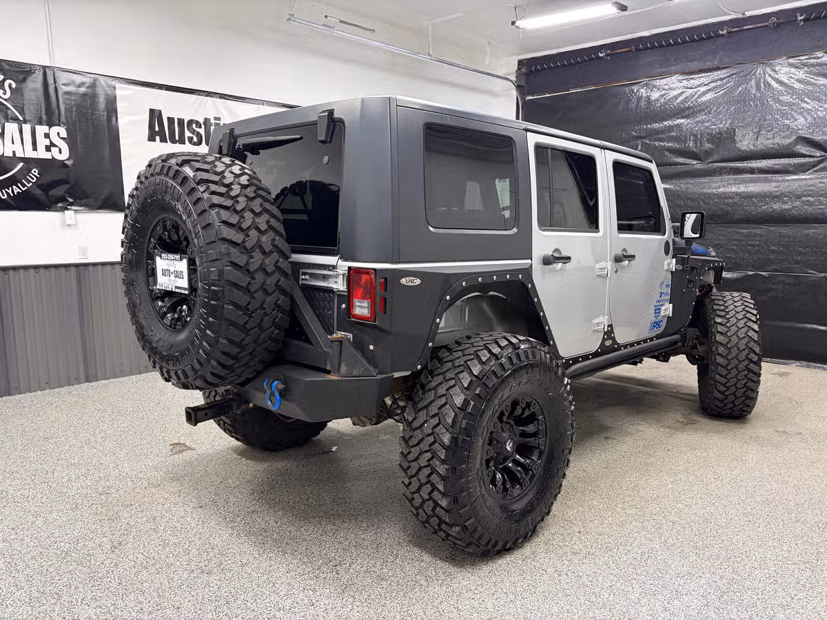 2008 Jeep Wrangler Unlimited Rubicon Image 3
