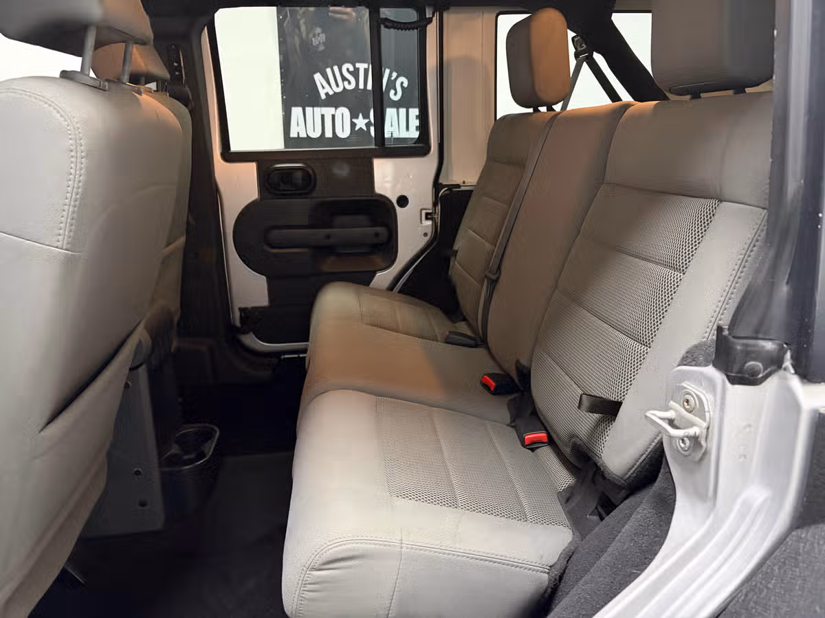 2008 Jeep Wrangler Unlimited Rubicon Image 15