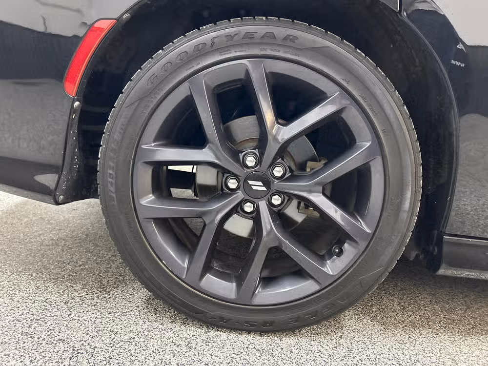 2019 Dodge Charger R/T Image 7