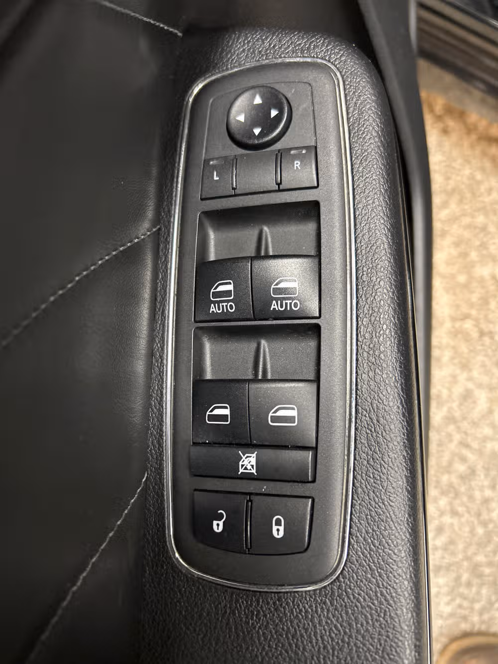 2019 Dodge Charger R/T Image 9
