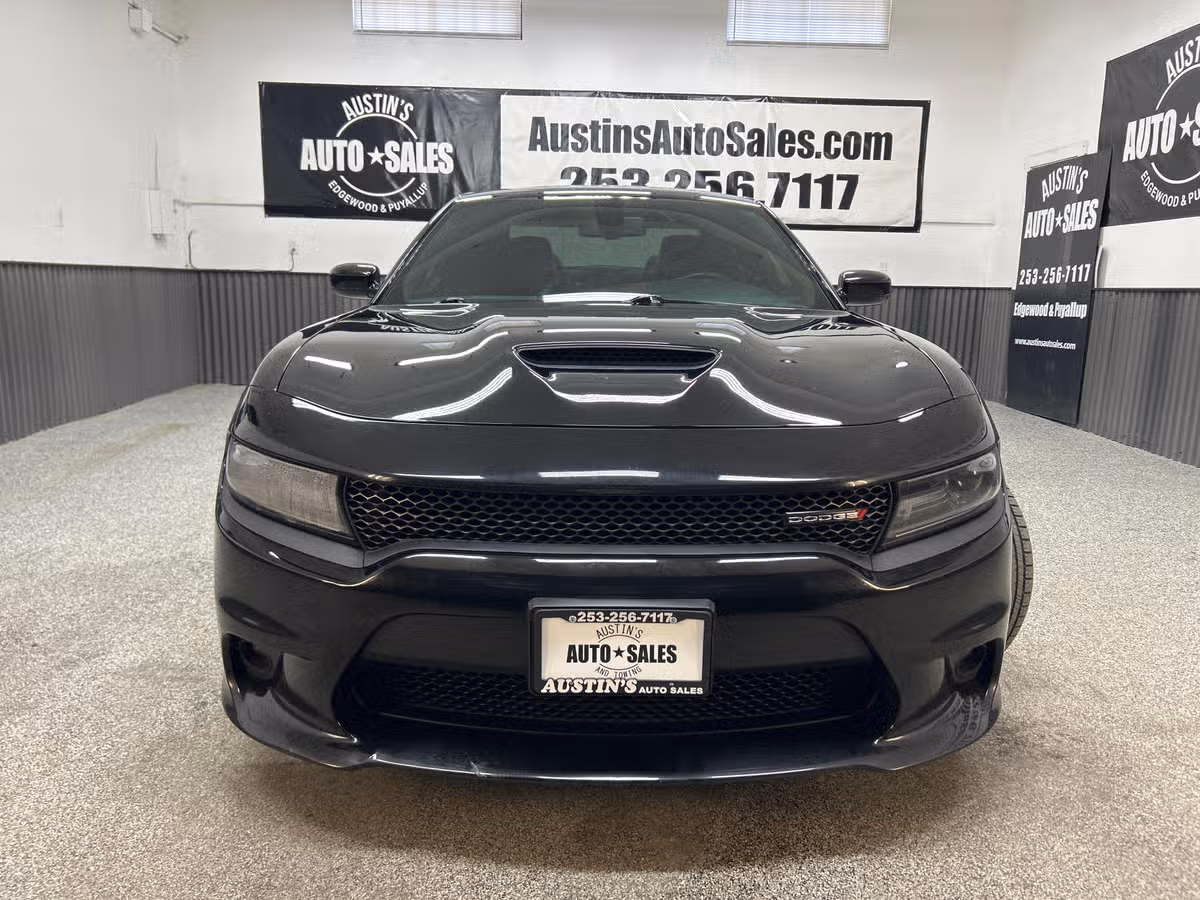 2019 Dodge Charger R/T Image 2