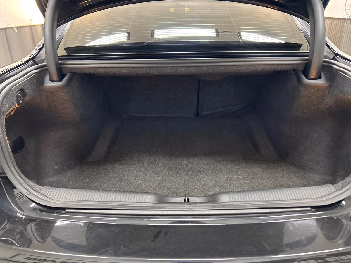 2019 Dodge Charger R/T Image 12