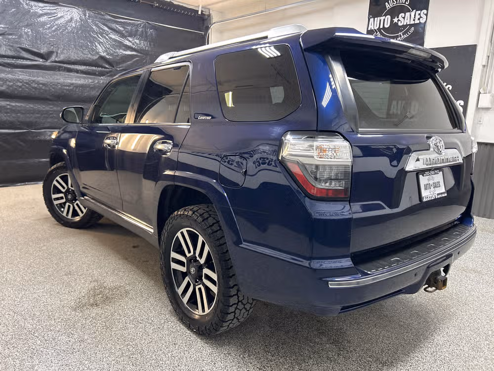 2014 Toyota 4Runner Limited Image 4