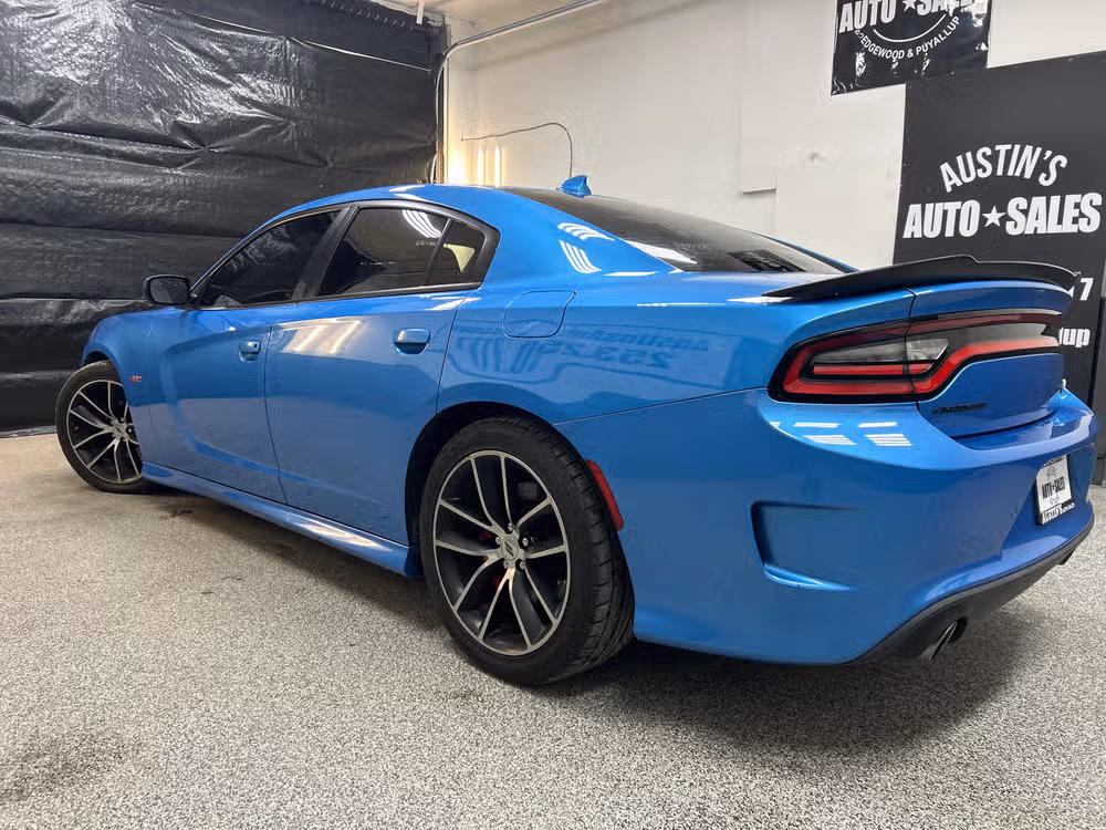 2018 Dodge Charger R/T Scat Pack Lower Image 2