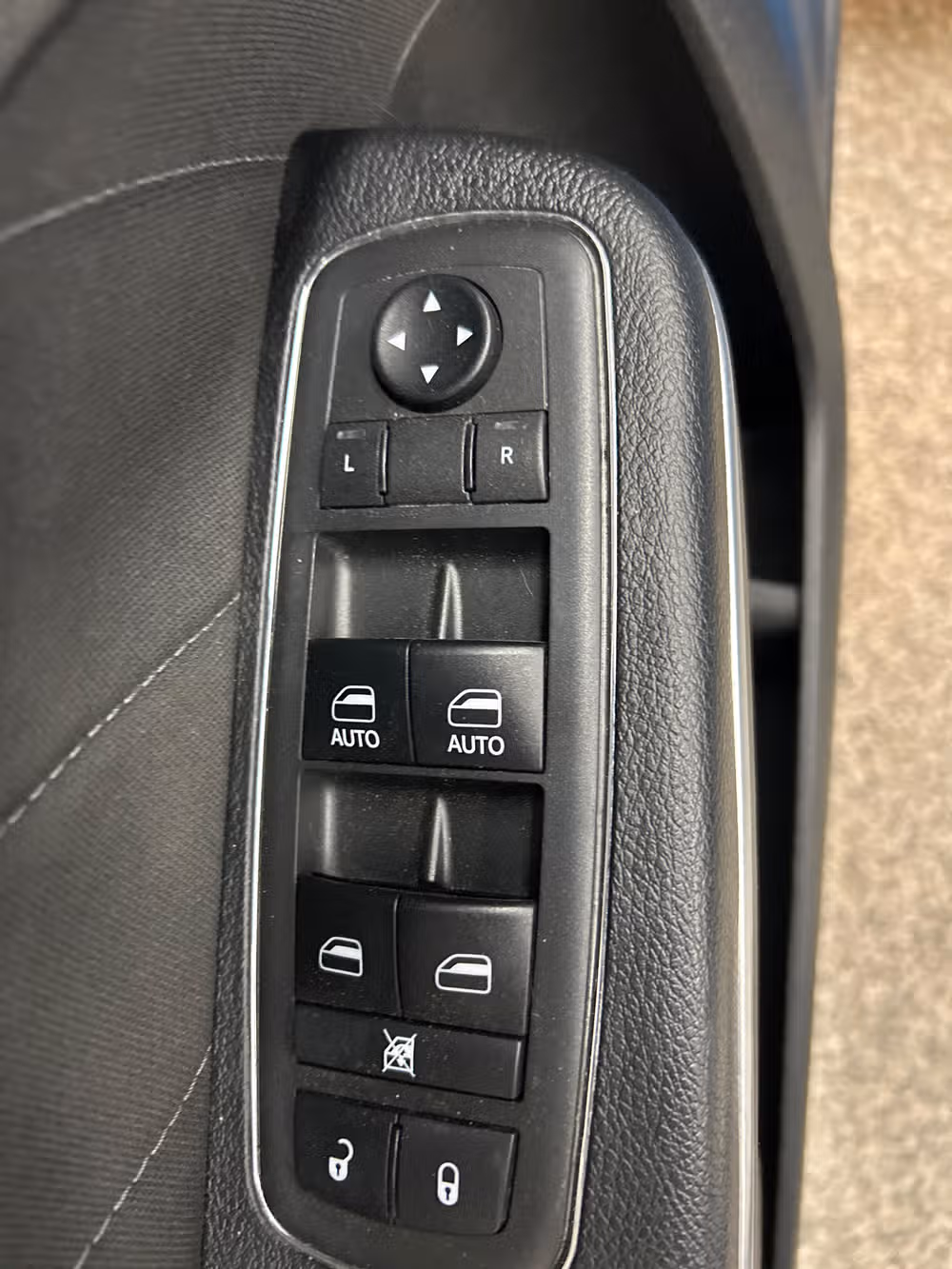 2018 Dodge Charger R/T Scat Pack Image 9