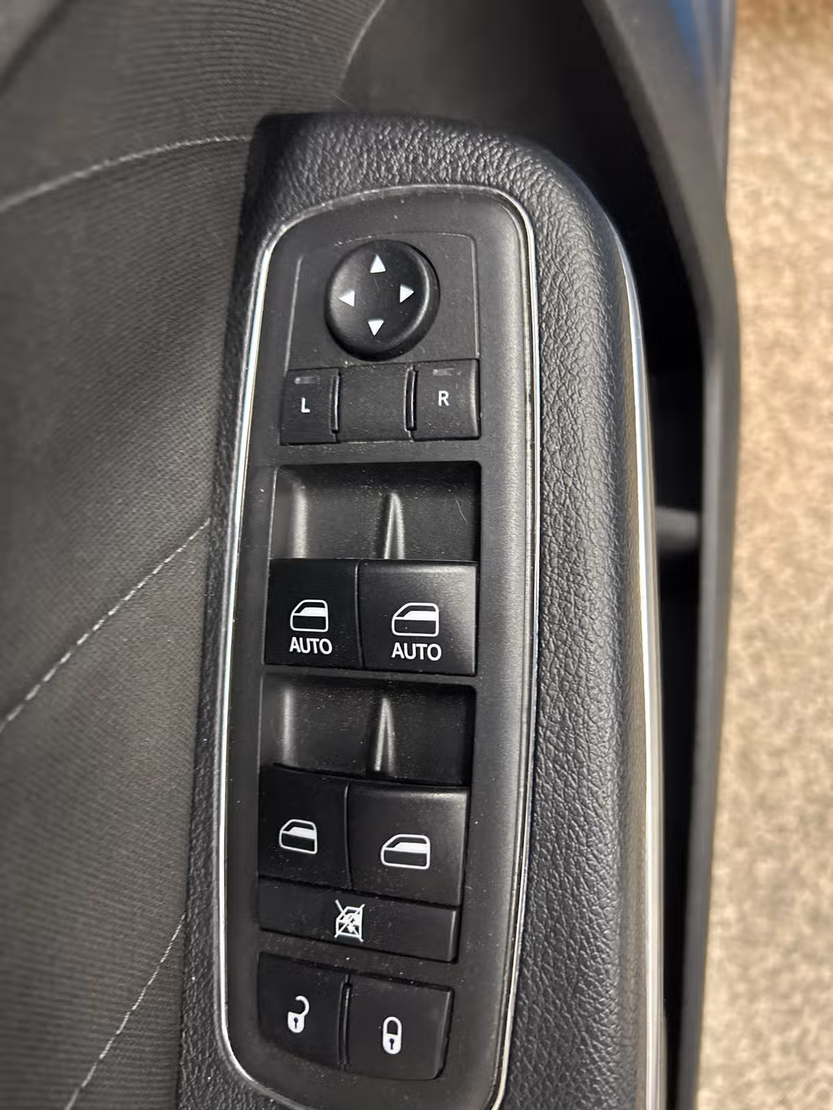 2018 Dodge Charger R/T Scat Pack Image 9