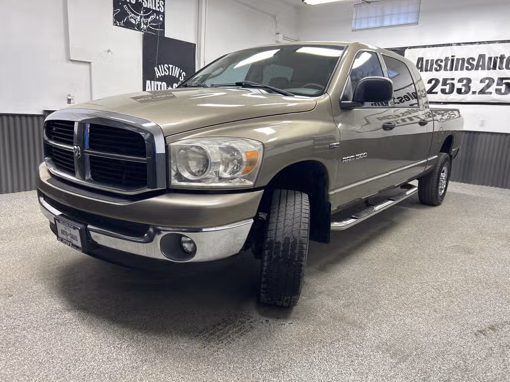 2007 Dodge Ram 1500 SLT Image 3