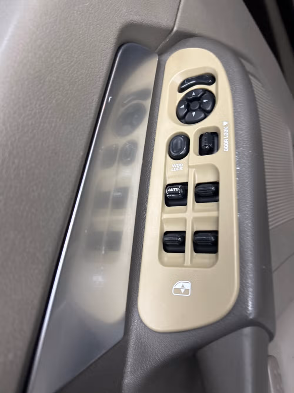 2007 Dodge Ram 1500 SLT Image 9