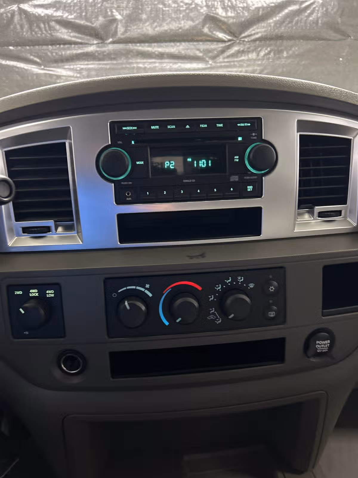 2007 Dodge Ram 1500 SLT Image 15