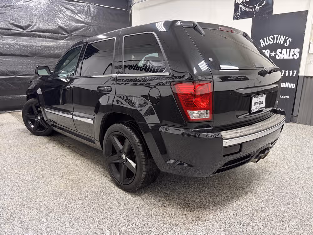2008 Jeep Grand Cherokee SRT8 Image 8