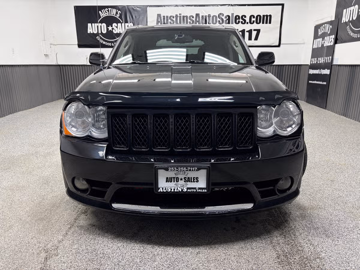 2008 Jeep Grand Cherokee SRT8 Image 5