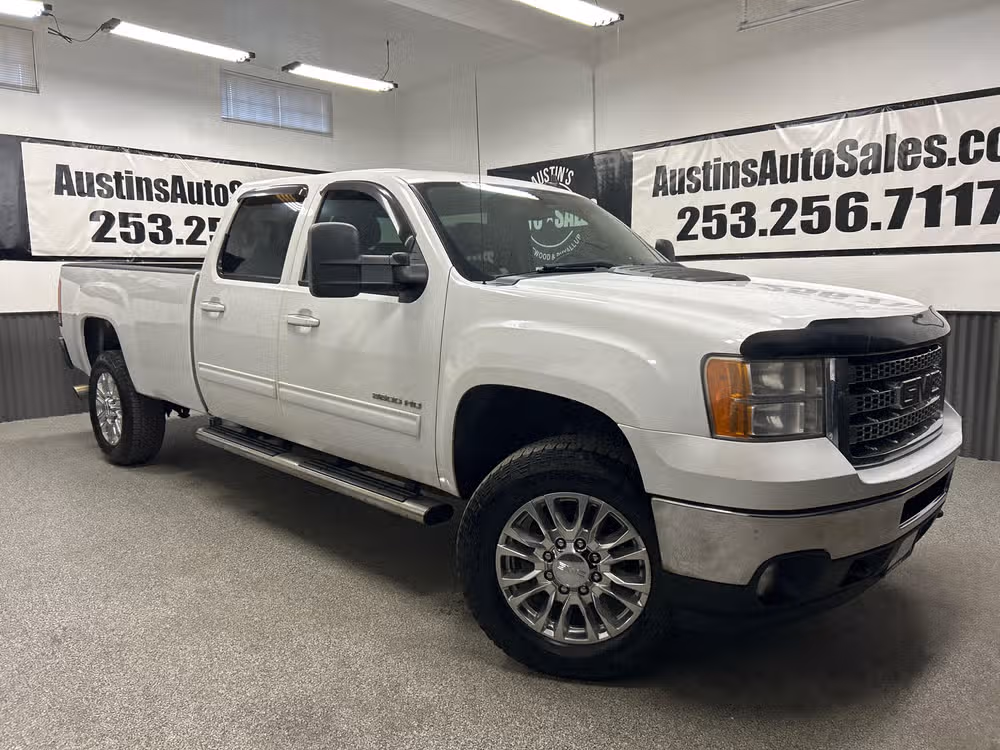 2012 GMC Sierra 4WD Crew Cab 8ft SLT DRW's photo