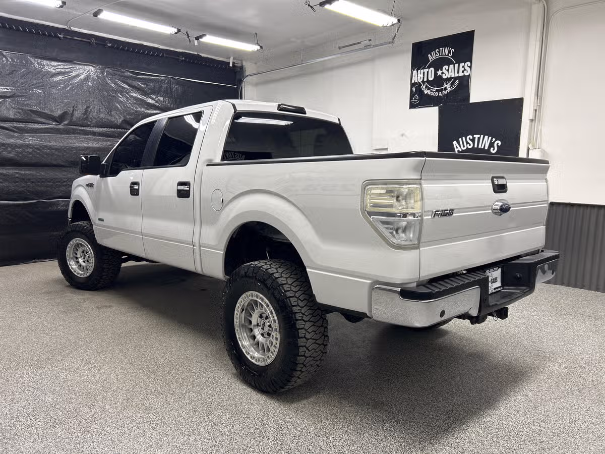2013 Ford F-150 XLT Image 4