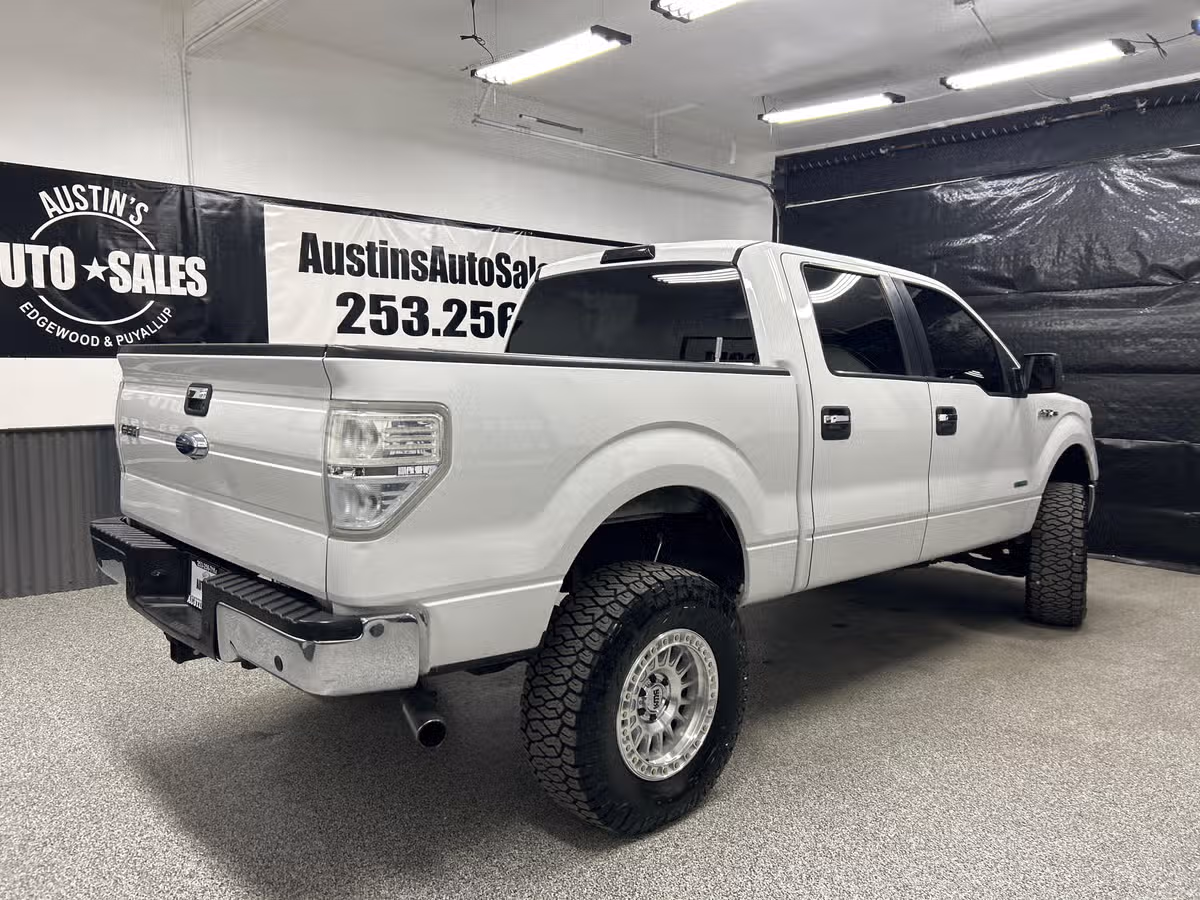 2013 Ford F-150 XLT Image 6