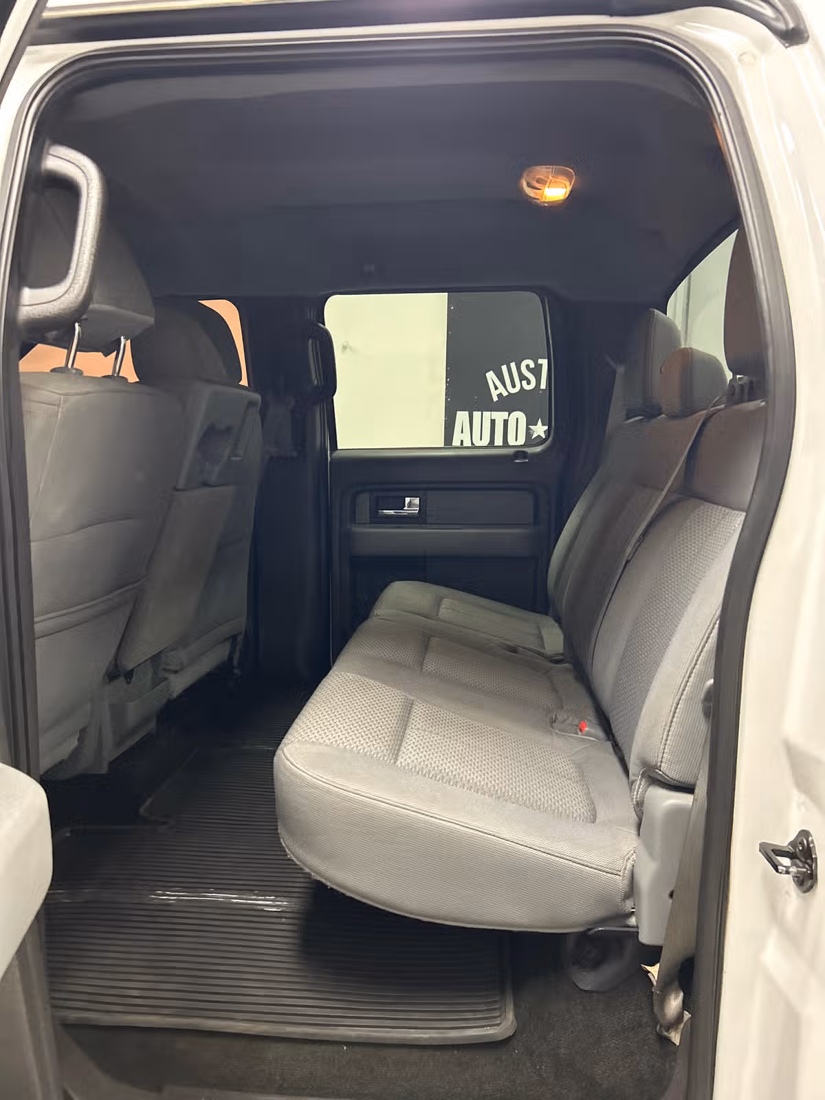 2013 Ford F-150 XLT Image 10