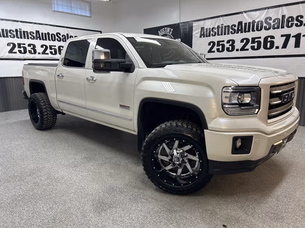 2015 GMC Sierra 4WD Crew Cab SLT SWB's photo