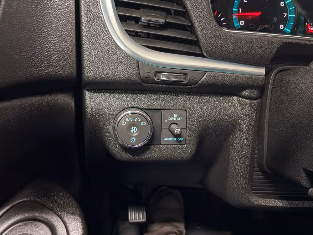 2014 Chevrolet Traverse LT Image 17