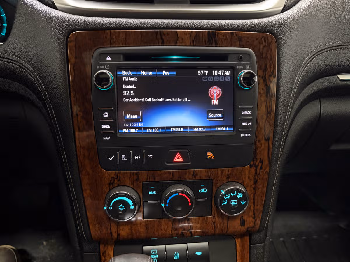 2014 Chevrolet Traverse LT Image 13