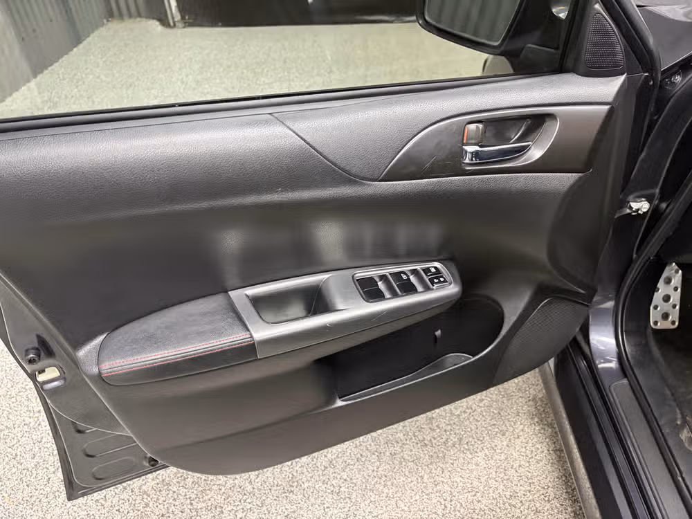 2014 Subaru Impreza WRX Limited Image 17