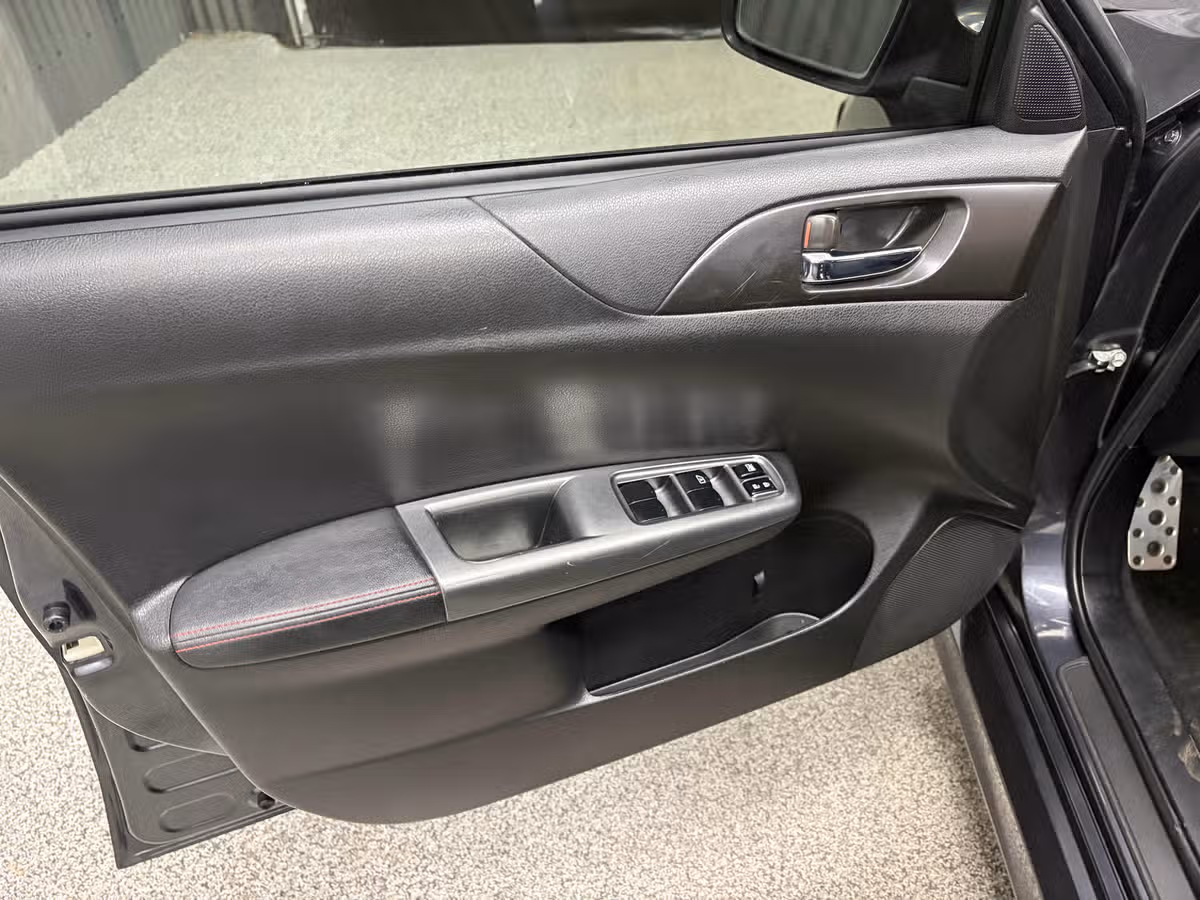 2014 Subaru Impreza WRX Limited Image 17