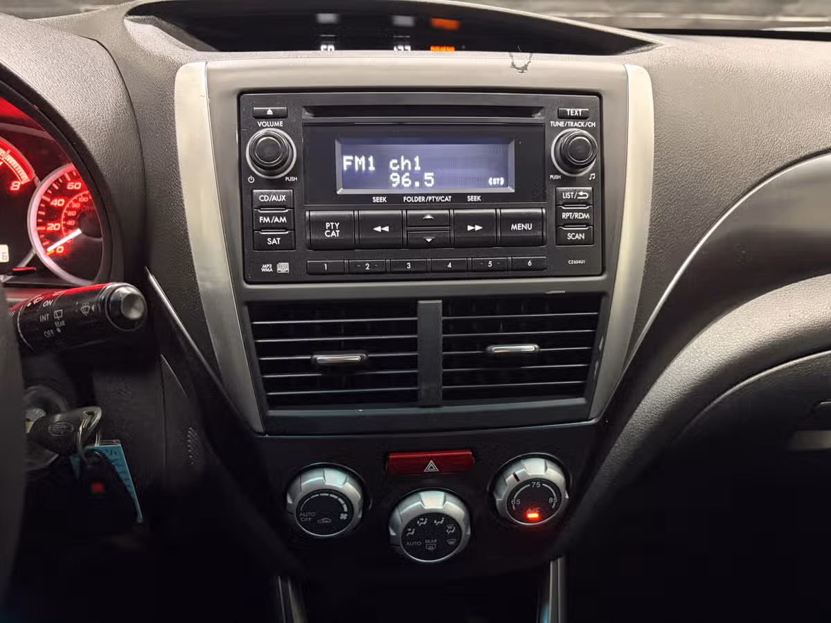 2014 Subaru Impreza WRX Limited Image 13