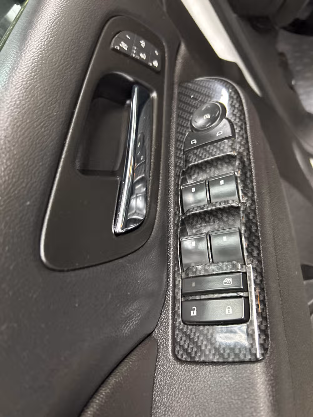 2014 Chevrolet Silverado 2500HD LTZ Crew Cab Image 9
