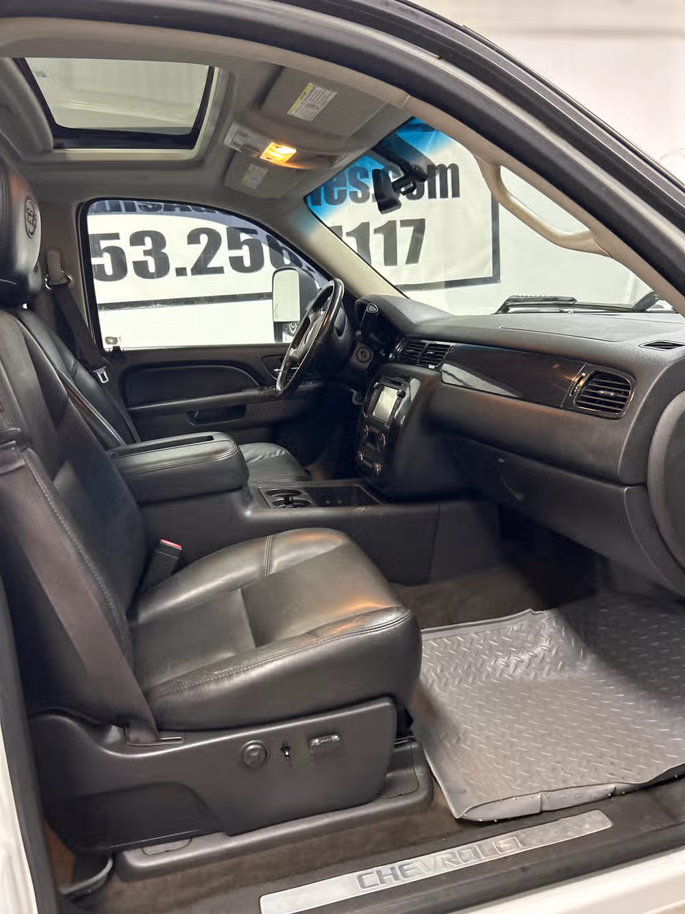 2014 Chevrolet Silverado 2500HD LTZ Crew Cab Image 13