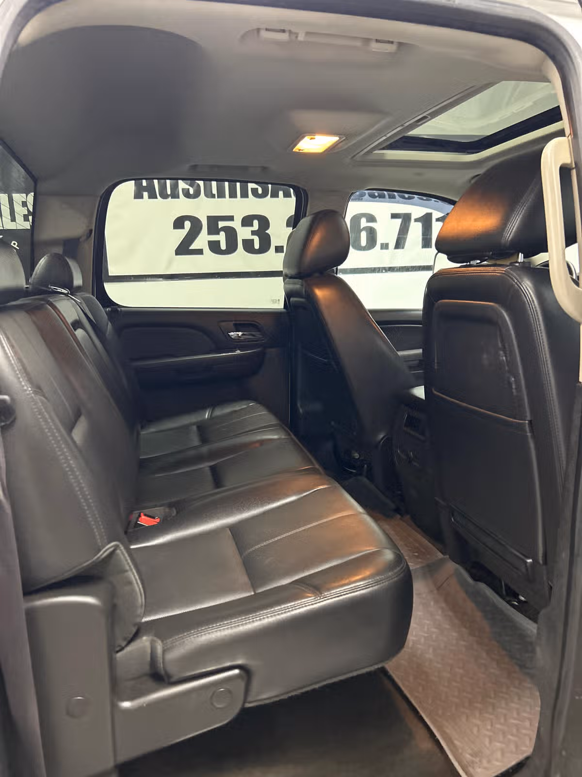 2014 Chevrolet Silverado 2500HD LTZ Crew Cab Image 12