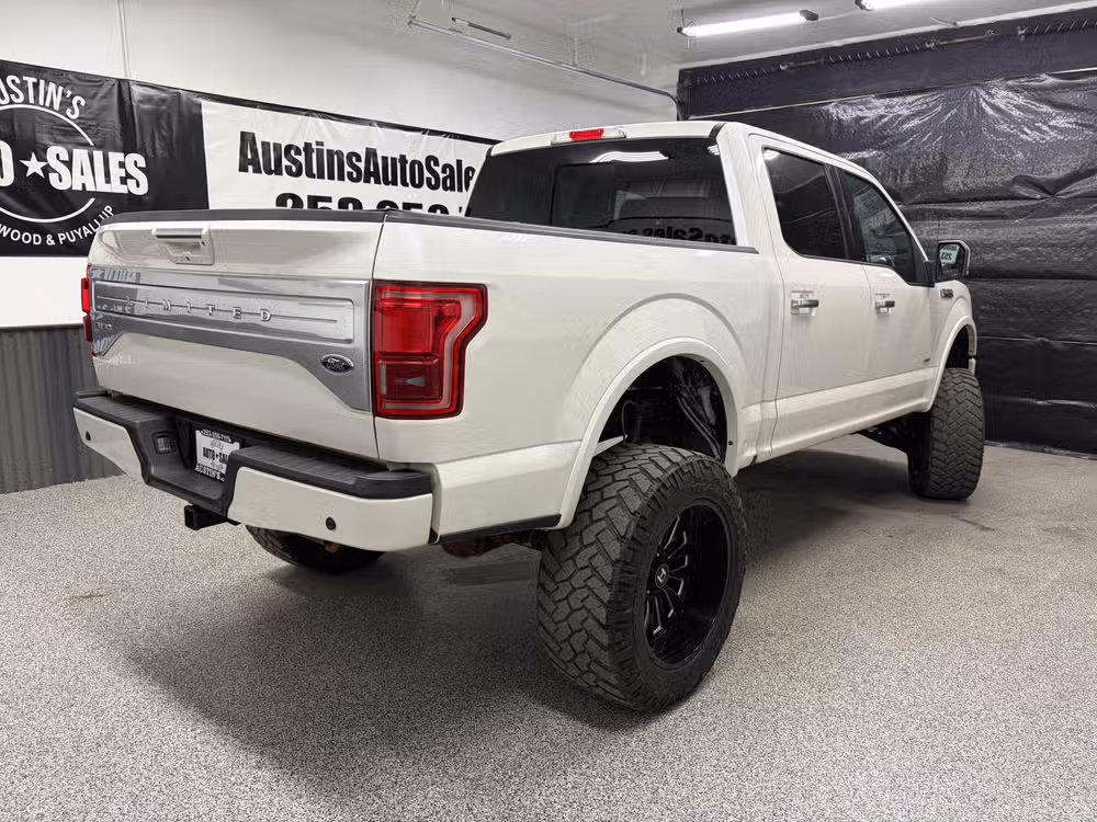 2016 Ford F-150 Limited SuperCrew Image 3