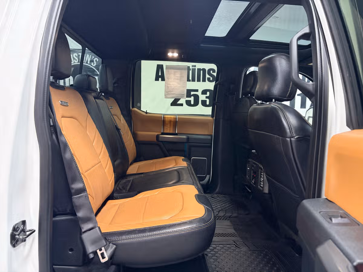 2016 Ford F-150 Limited SuperCrew Image 24