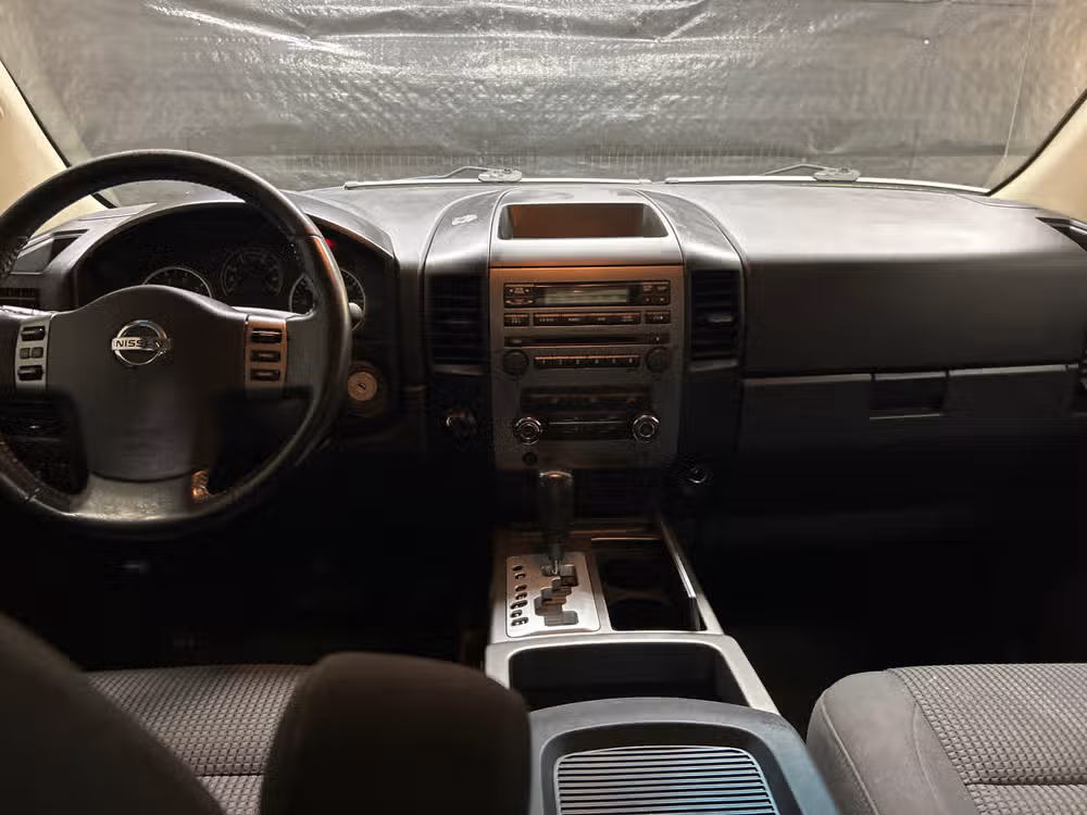 2008 Nissan Titan SE Crew Cab Image 11