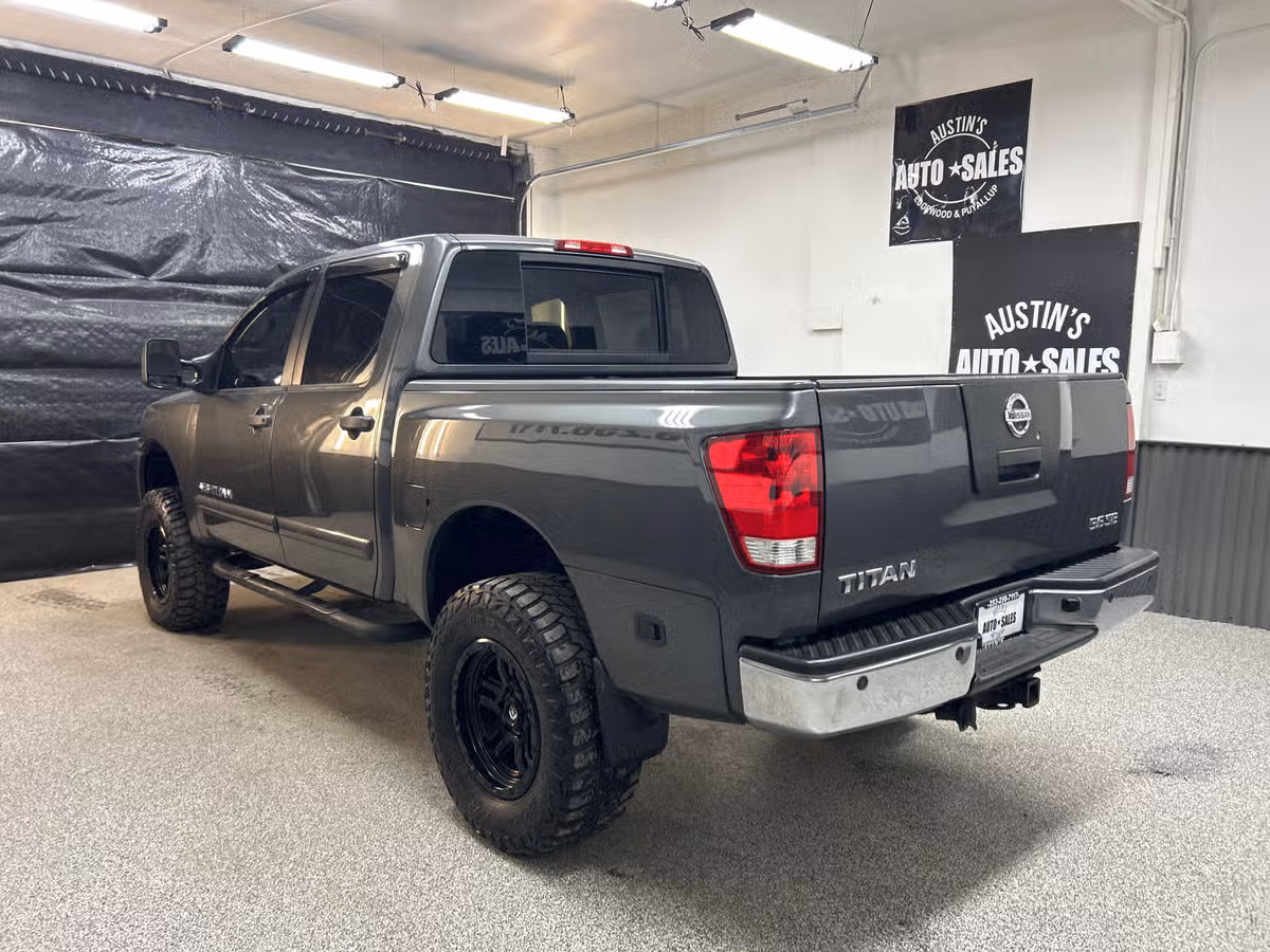 2008 Nissan Titan SE Crew Cab Image 4